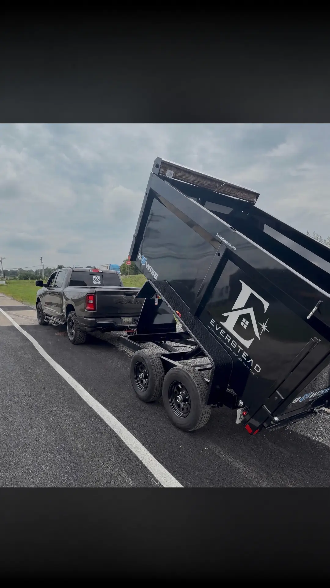 Everstead truck and dump trailer ready for a junk removal job